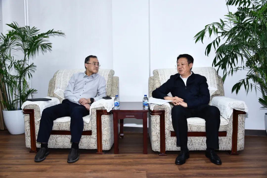 陈鸣明拜会民政部副部长、中国慈善联合会会长唐承沛