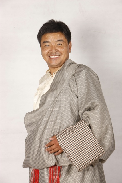 次仁罗布:探索西藏公益之路