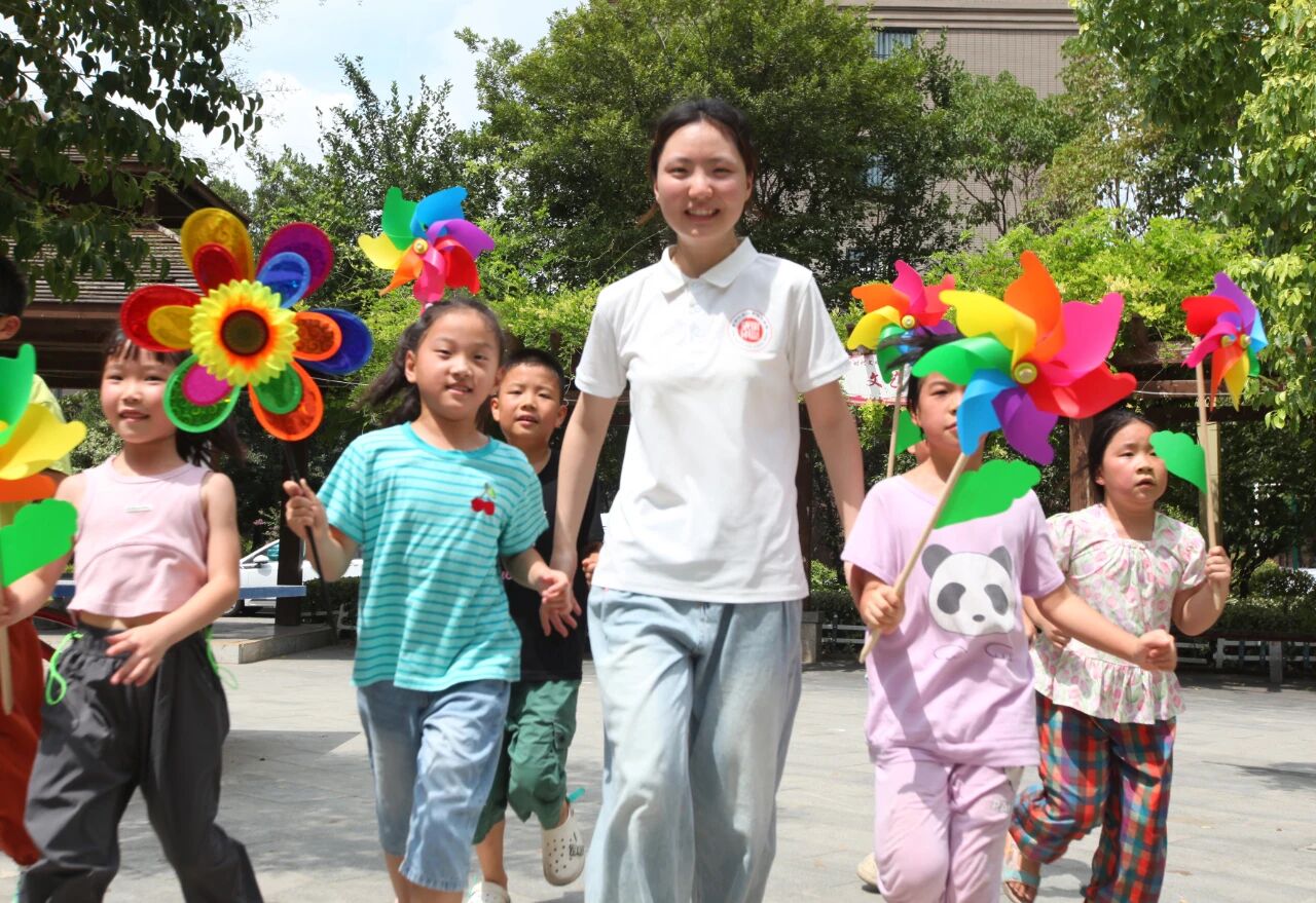 1764900515490311.jpg 微信图片_2025-12-05_100438_917.jpg